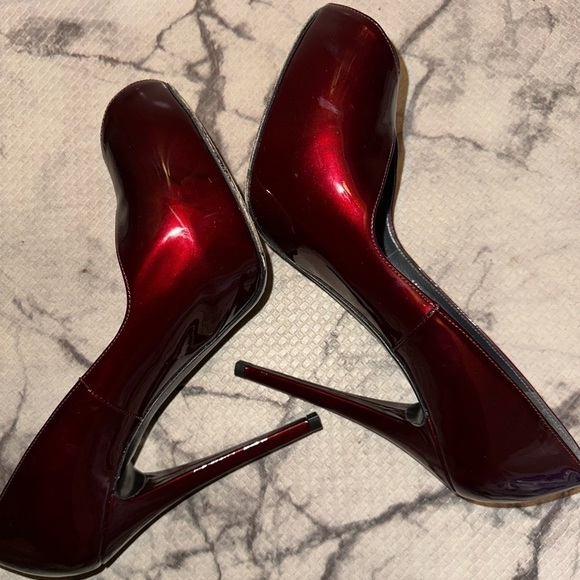 Stuwart Weitzman red metallic leather peep toe heel 9.5 Christmas holiday formal - Picture 12 of 15